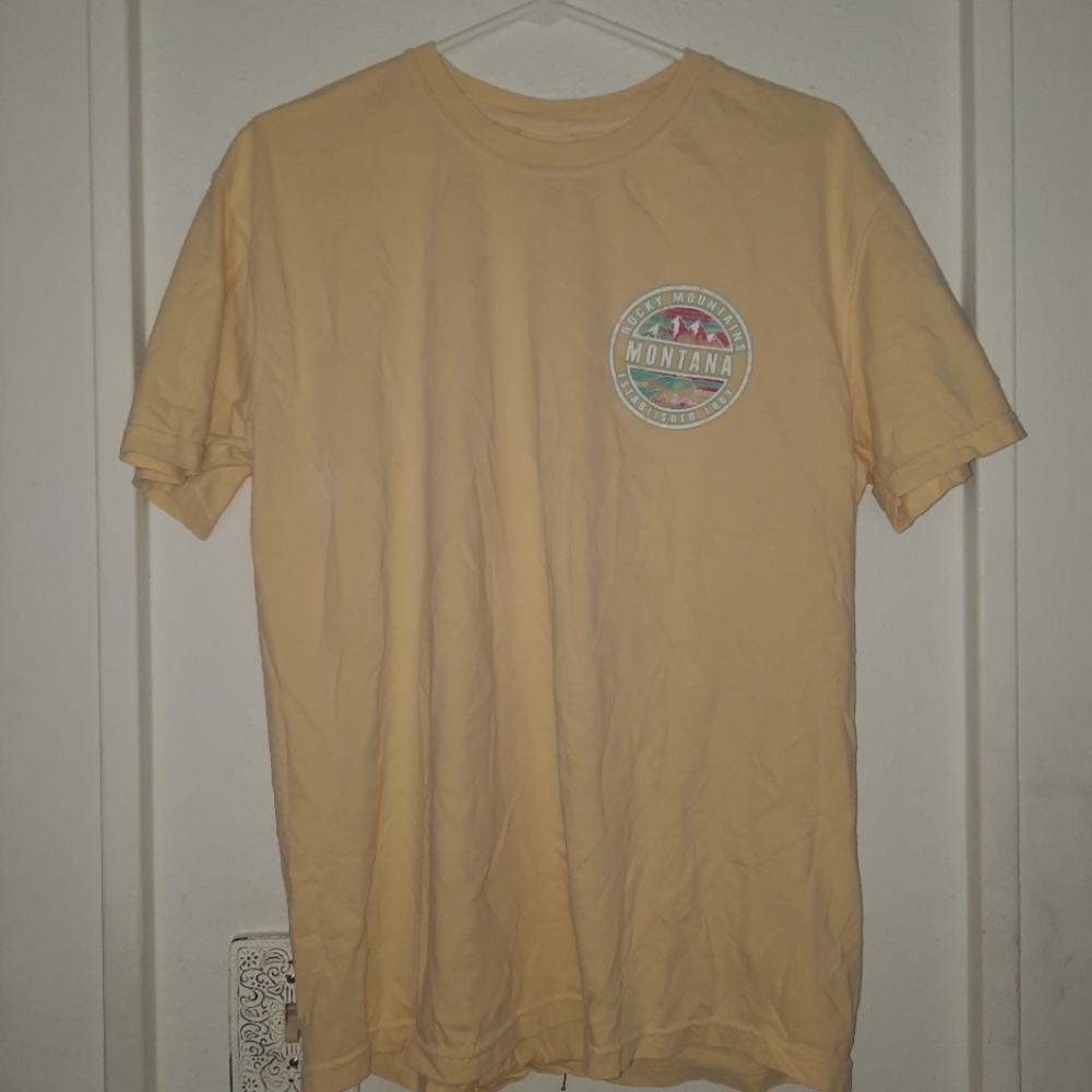 Comfort color, custom Montana yellow unisex t-shirt size: Large